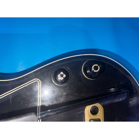 Guitar Hero Live Wireless Guitar Tested - Picture 3 of 15